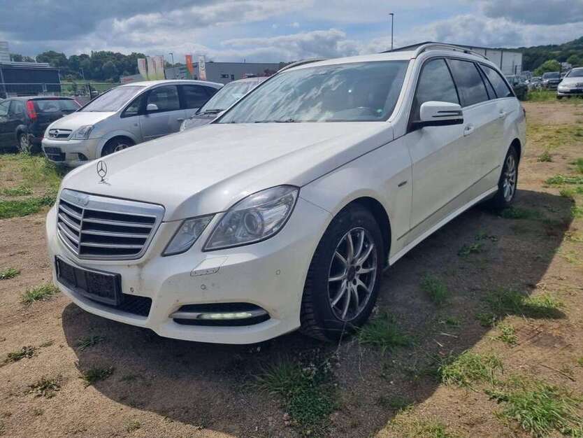 E 220