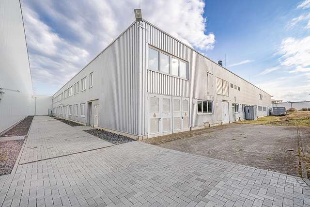 Halle in Neuwied 12.800 € 2097 m² zimmer