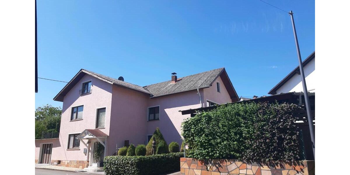 Einfamilienhaus Singhofen - 8 Zimmer, 240 m&sup2;, 270.000&euro; | Angebot:27158214