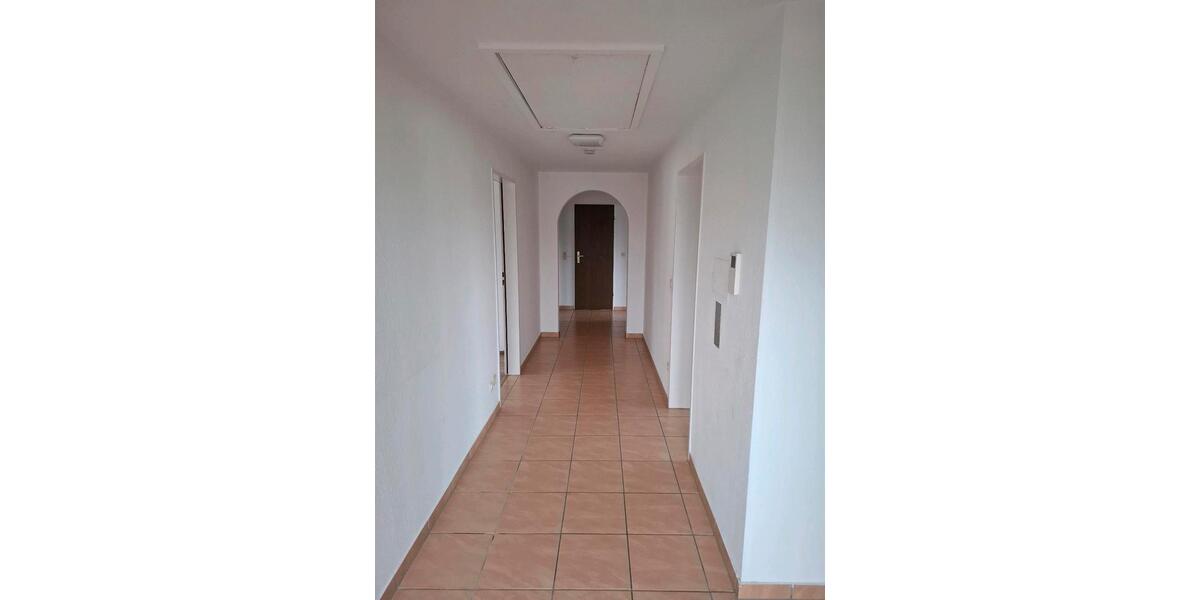 Dachgeschoßwohnung Bendorf - 3 Zimmer, 83 m&sup2;, 740&euro; | Angebot:25750546