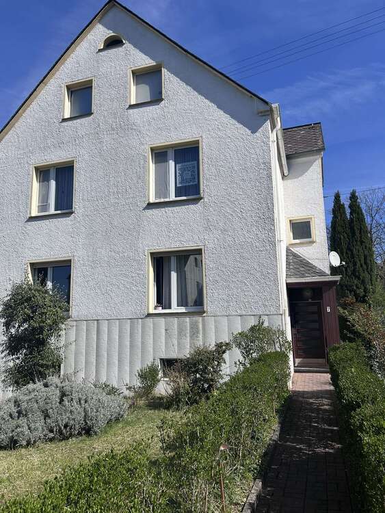 Haus zum Kaufen in Koblenz 380.000 € 205 m²