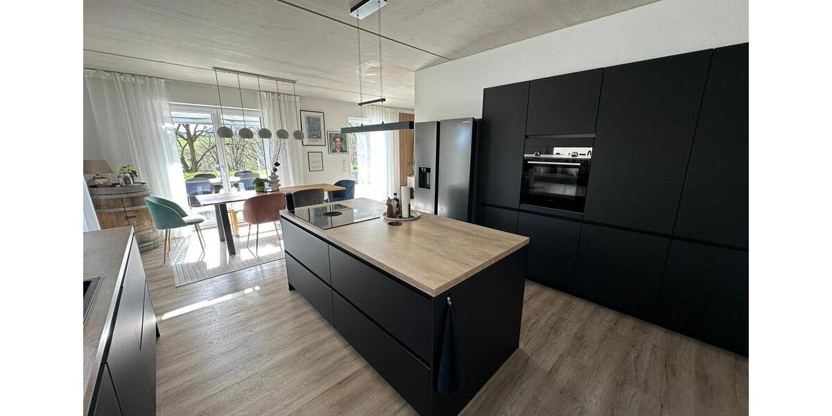 Einfamilienhaus Niederzissen - 4 Zimmer, 135 m&sup2;, 2.100&euro; | Angebot:25957924