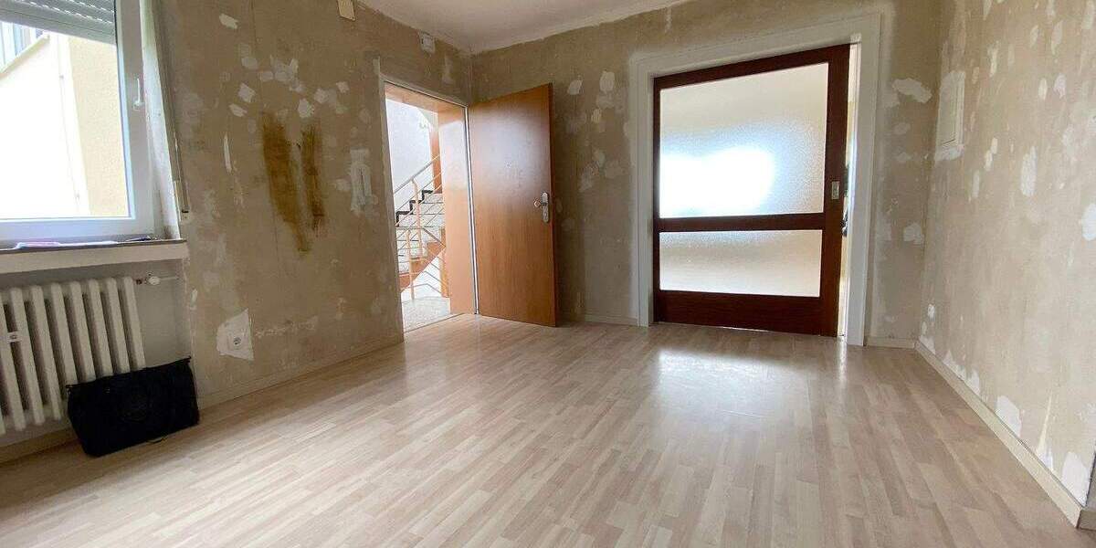 Etagenwohnung Neuwied Heddesdorfer Berg - 5 Zimmer, 96 m&sup2;, 690&euro; | Angebot:24589352