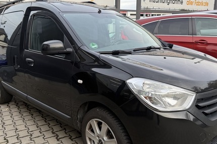 Dacia Dokker Laureate 252.000 km 3.790 € Koblenz 56070