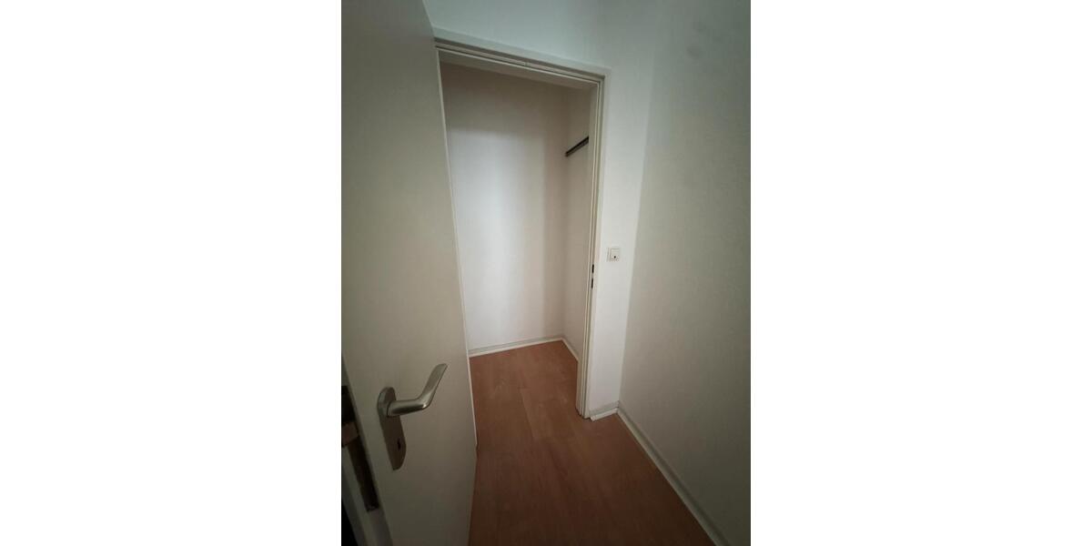 Etagenwohnung Neuwied - 2 Zimmer, 76 m&sup2;, 605&euro; | Angebot:26477138