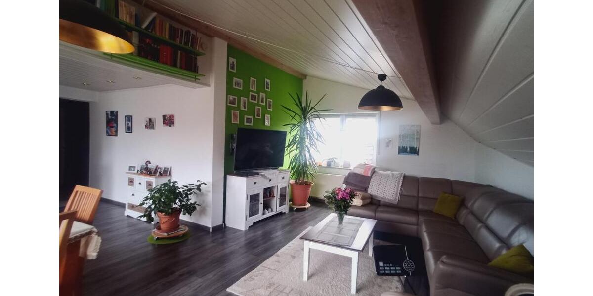 Einfamilienhaus Nentershausen - 6 Zimmer, 220 m&sup2;, 1.600&euro; | Angebot:25420627