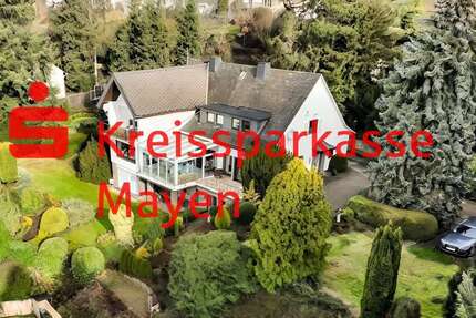 Haus Mayen - 9 Zimmer, 280 m&sup2;, 695.000&euro; | Angebot:25823703