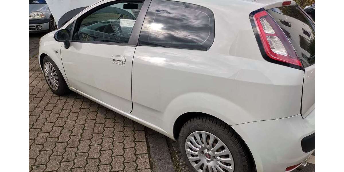 Fiat Punto 195.000 km 2.900 € Koblenz 56072