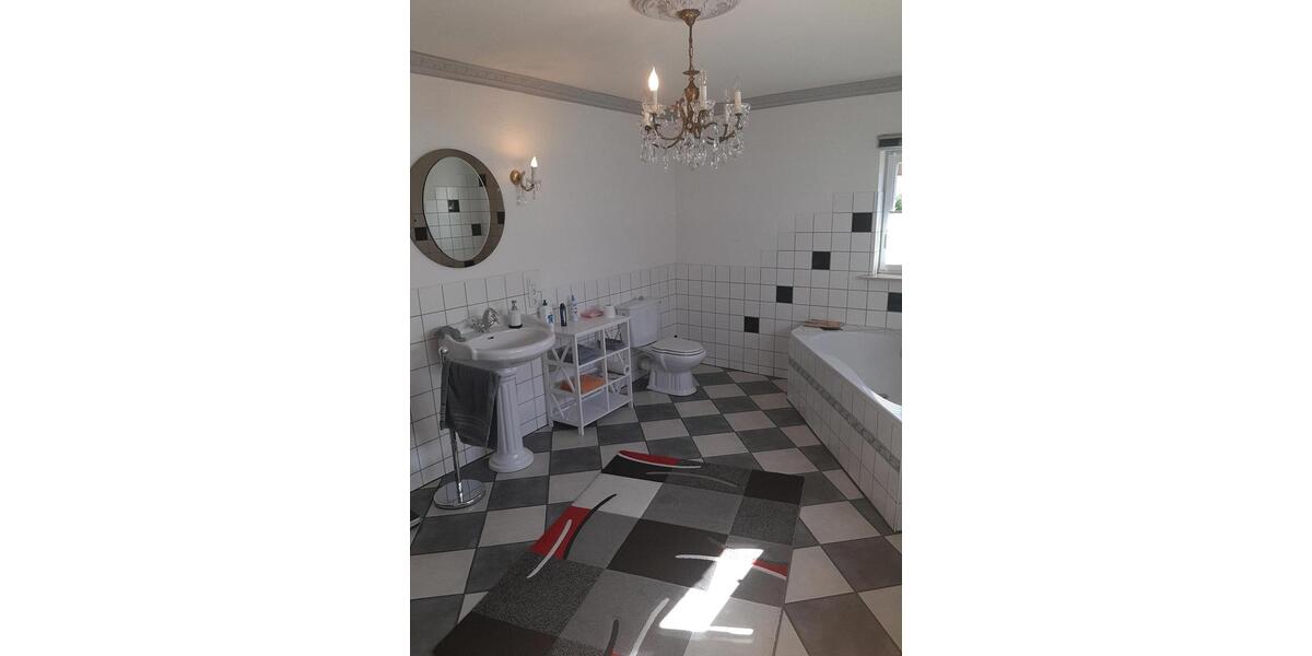 Einfamilienhaus Singhofen - 8 Zimmer, 240 m&sup2;, 270.000&euro; | Angebot:27158214