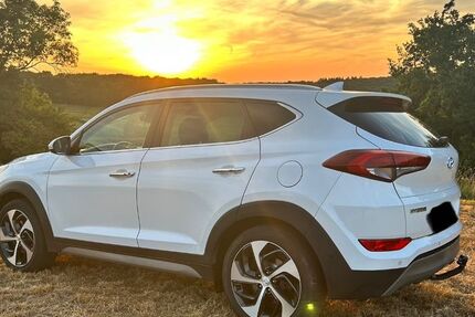 Hyundai TUCSON 164.131 km 15.400 € Nentershausen 56412