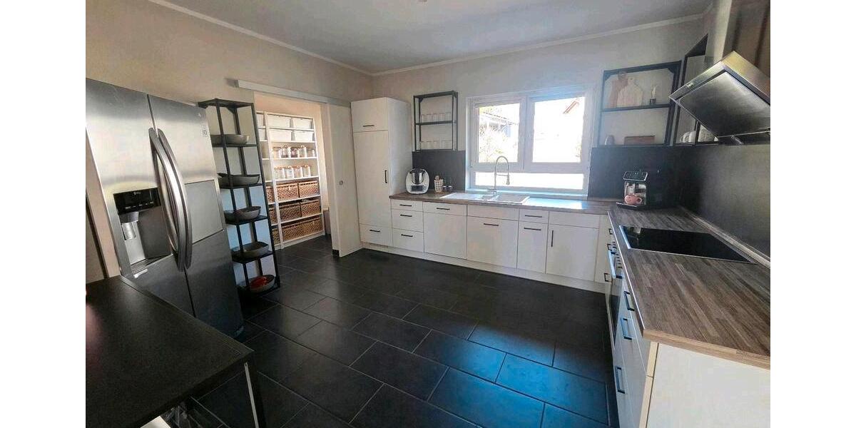 Mehrfamilienhaus, Wohnhaus Breitscheid - 16 Zimmer, 270 m&sup2;, 595.000&euro; | Angebot:26413361