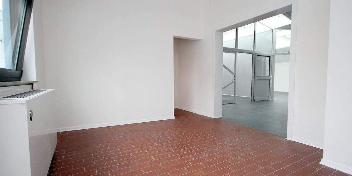 Räumlichkeiten bestens geeignet für Praxis oder Büro 4 zimmer