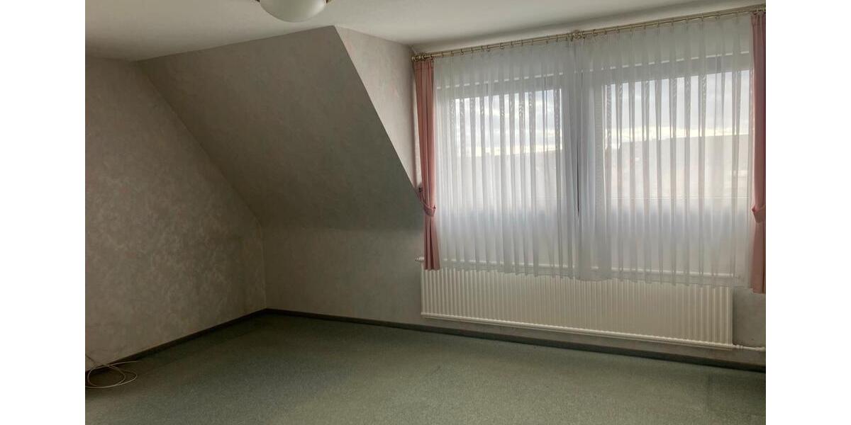 Alleinstehendes Einfamilienhaus in ruhiger Lage mit Garten 13 zimmer