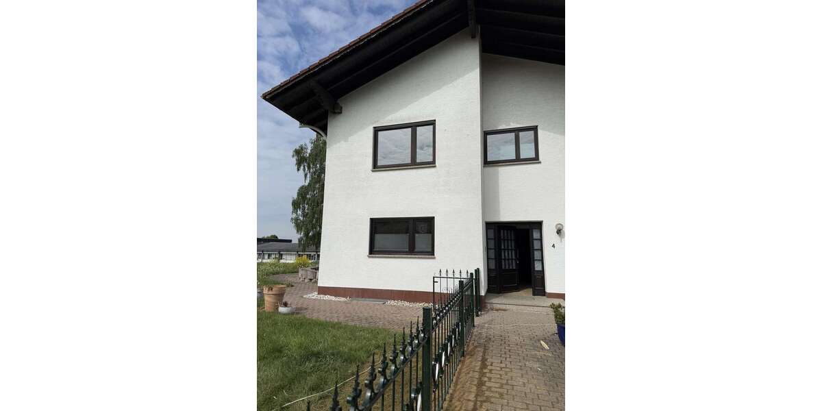 Einfamilienhaus Ransbach-Baumbach Baumbach - 11 Zimmer, 255 m&sup2;, 2.250&euro; | Angebot:26494392