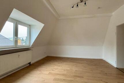 Helle 3 Zimmer Wohnung inkl. Einbauküche, Gäste WC und Keller 3 zimmer