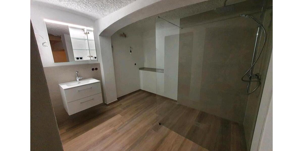 Etagenwohnung Mogendorf - 4 Zimmer, 130 m&sup2;, 245.000&euro; | Angebot:26978853