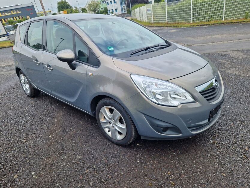 Opel Meriva 107.000 km 5.650 € Dernbach 56307