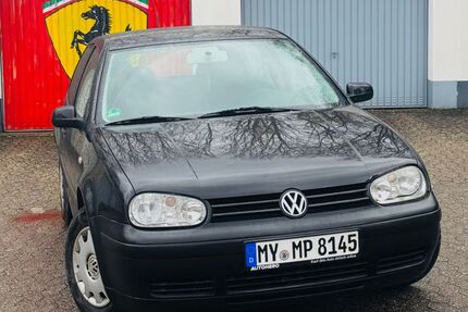 VW Golf 129.000 km 2.900 &euro; Andernach 56626