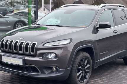 Jeep Cherokee 188.000 km 8.990 &euro; Ransbach-Baumbach 56235
