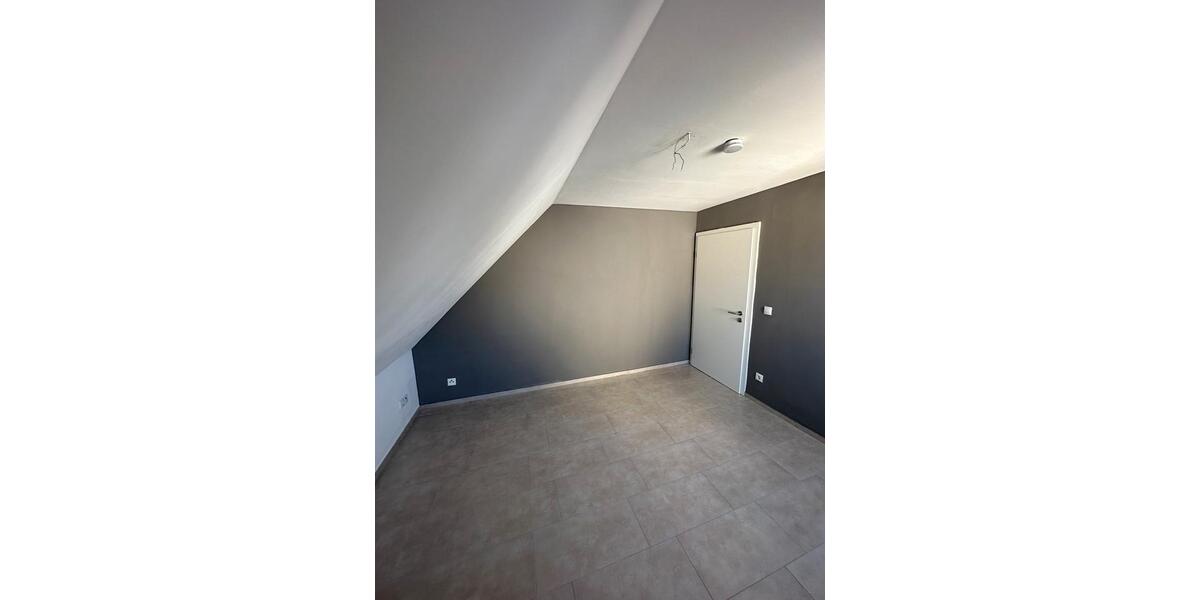 Dachgeschoßwohnung Neuwied Feldkirchen - 3 Zimmer, 69 m&sup2;, 720&euro; | Angebot:26067132