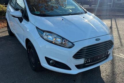 Ford Fiesta 167.855 km 2.490 € Niederelbert 56412