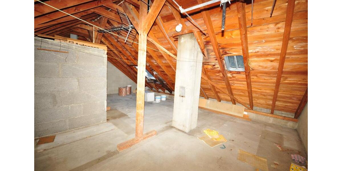 Reihenhaus Singhofen - 8 Zimmer, 145 m&sup2;, 99.000&euro; | Angebot:26572785