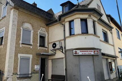 Haus Neuwied Feldkirchen - 7 Zimmer, 290 m&sup2;, 275.000&euro; | Angebot:27152726