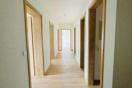Wohnung Ransbach-Baumbach Baumbach - 3 Zimmer, 82 m&sup2;, 825&euro; | Angebot:26691412