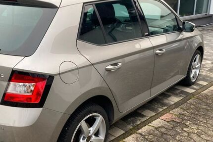 Skoda Fabia 63.000 km 11.999 € Neuwied 56566