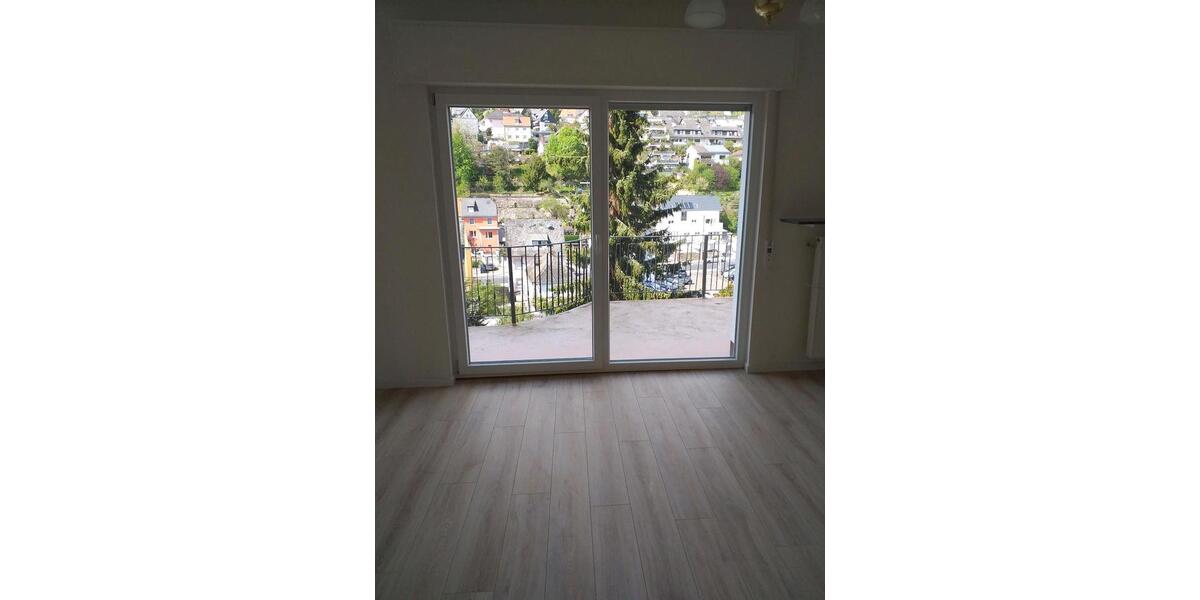 Erdgeschoßwohnung Koblenz Arenberg-Immendorf - 3 Zimmer, 128 m&sup2;, 1.100&euro; | Angebot:26492665