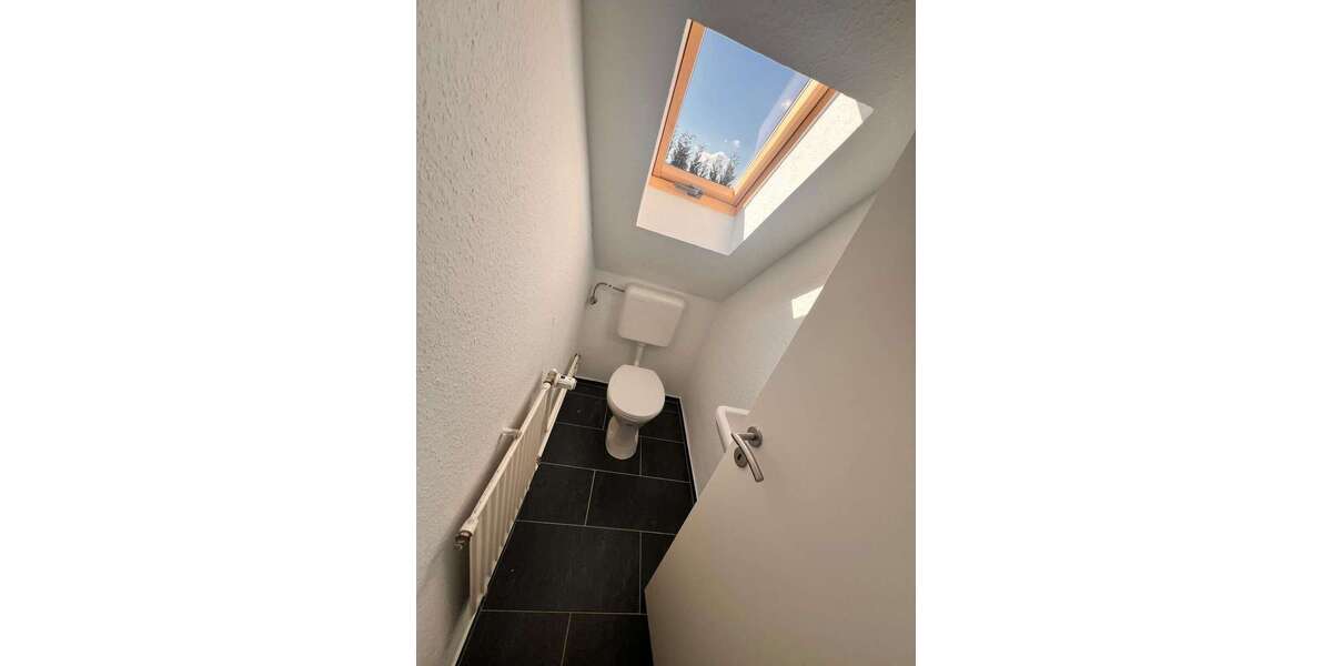 Mehrfamilienhaus als Rendite-Perle im Einzugsgebiet NRWHessen mit Turbo & 4,9 % Einstiegsrendite! - Mehrfamilienhaus, Wohnhaus Breitscheid | Angebot:26145008