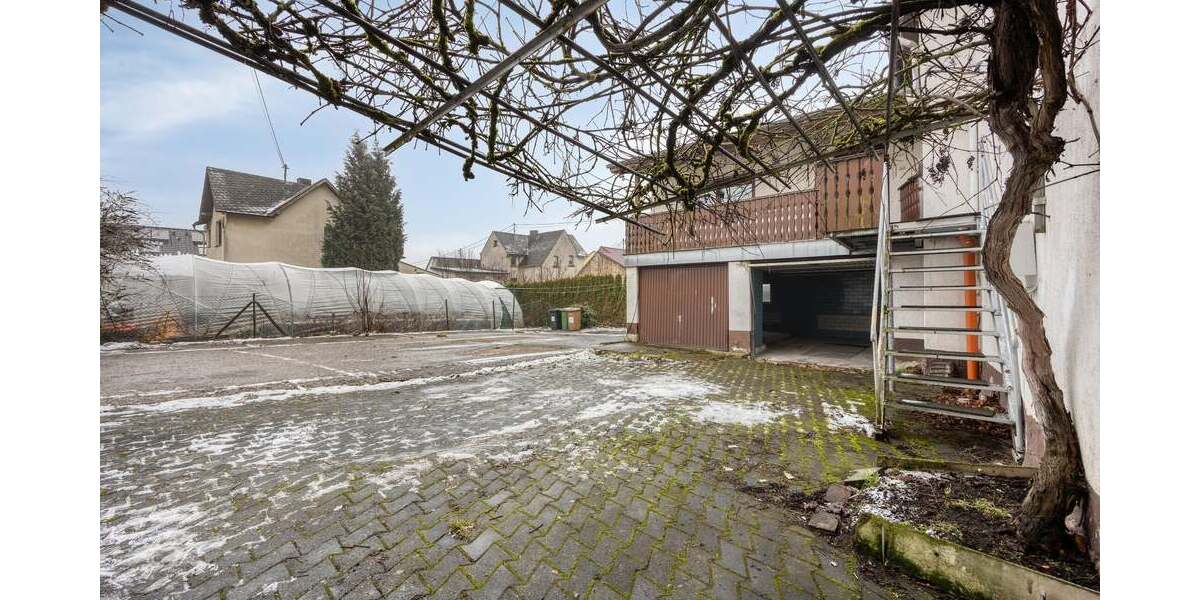 Zweifamilienhaus mit 3x Garagen nur 2 Min zur A3 - Zweifamilienhaus Mogendorf | Angebot:25081818