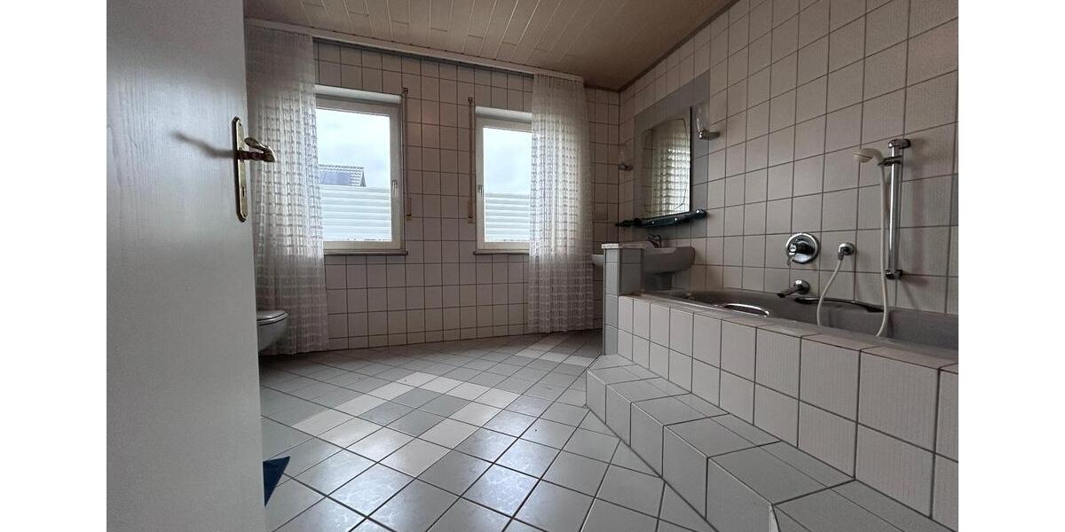 Freistehendes Haus in Dachsenhausen mit großem Garten & Kamin 6 zimmer