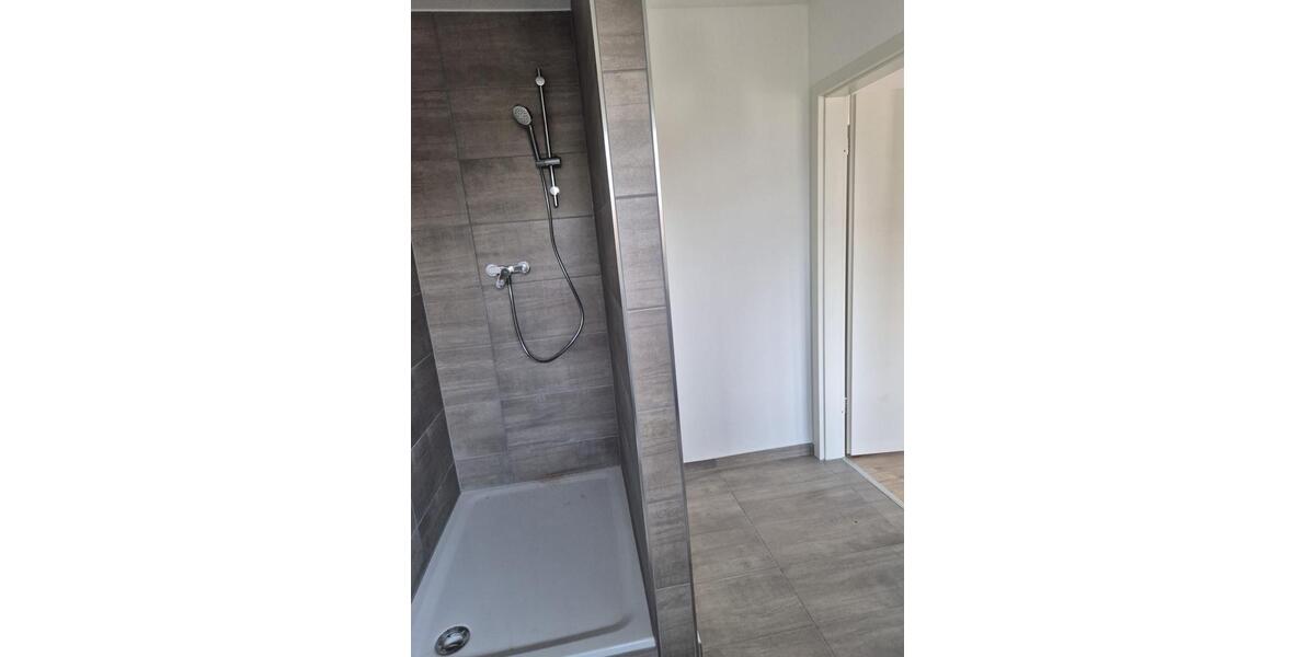 Dachgeschoßwohnung Koblenz - 2.5 Zimmer, 98 m&sup2;, 1.099&euro; | Angebot:25641190