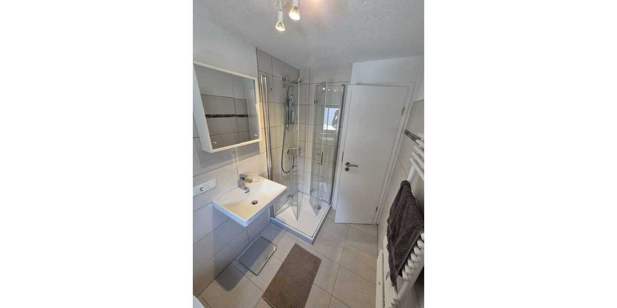 Zentrales Reihenhaus in Vallendar: 4 Zimmer, 2 Bäder, Balkon und 2 Stellplätze im eigenen Hof - Reihenendhaus Vallendar | Angebot:27328022