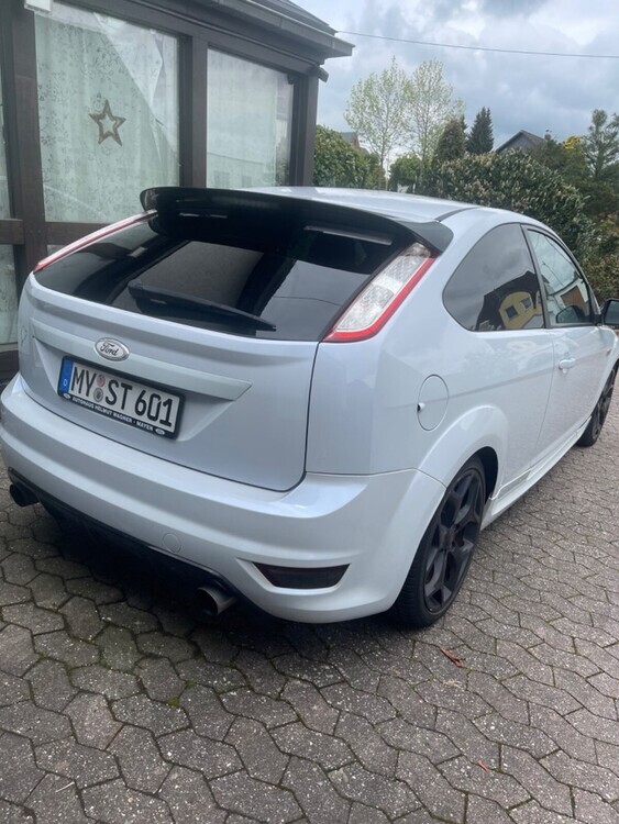 Ford Focus 147.800 km 11.500 € Mayen 56727
