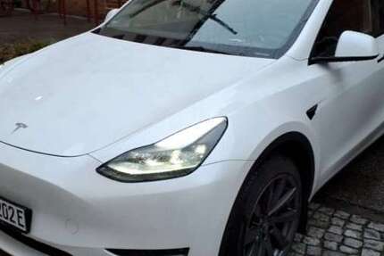 Tesla Model Y 162.000 km 27.989 &euro; Urbar 56182