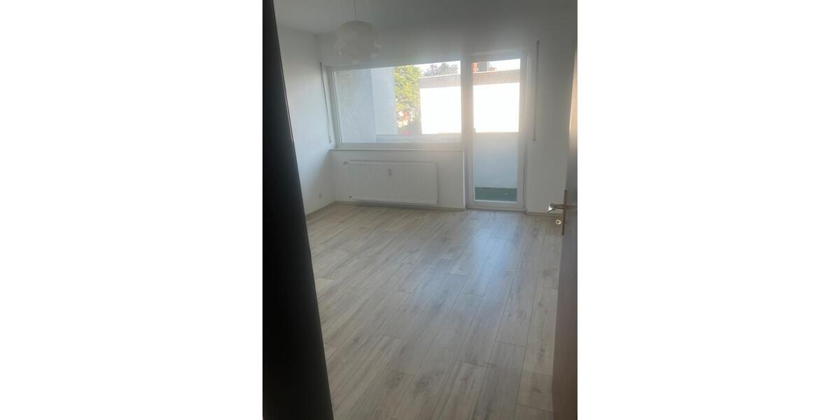 Etagenwohnung Neuwied - 4 Zimmer, 90 m&sup2;, 900&euro; | Angebot:26626120