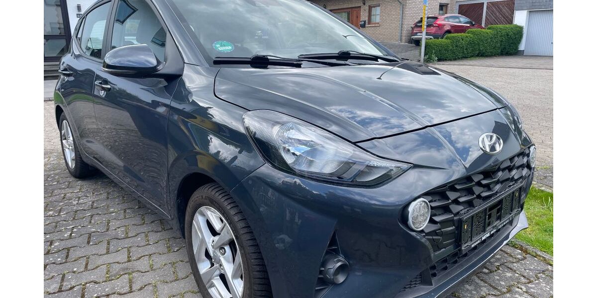 Hyundai i10 61.950 km 8.990 &euro; Bad Hönningen 53337