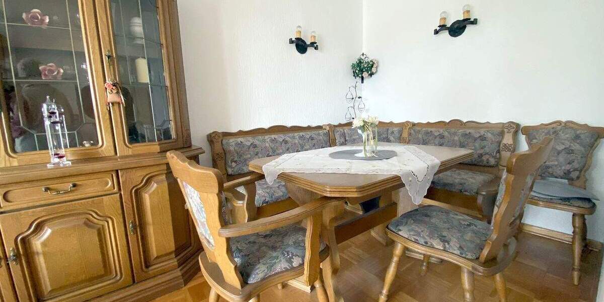 Etagenwohnung Neuwied - 2 Zimmer, 51 m&sup2;, 110.000&euro; | Angebot:25702340