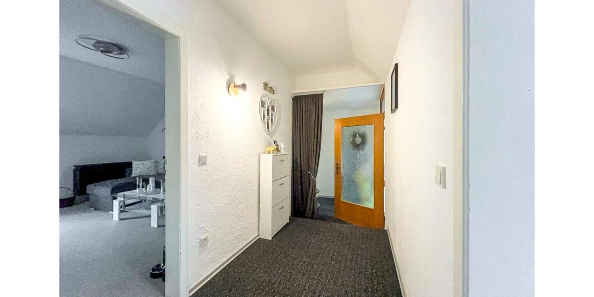 Schönes Wohnhaus in Himmighofen für 298.000 Euro zu verkaufen 7 zimmer