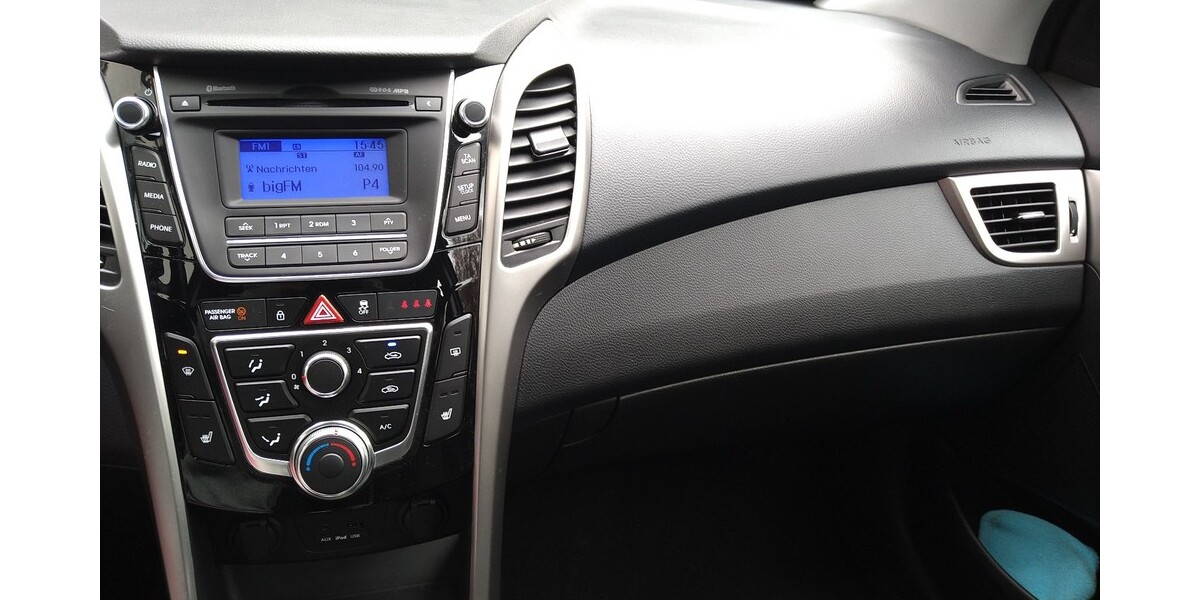 Hyundai i30 93.000 km 8.000 &euro; Koblenz 56068