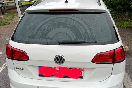 VW Golf 220.786 km 7.300 &euro; Straßenhaus 56587
