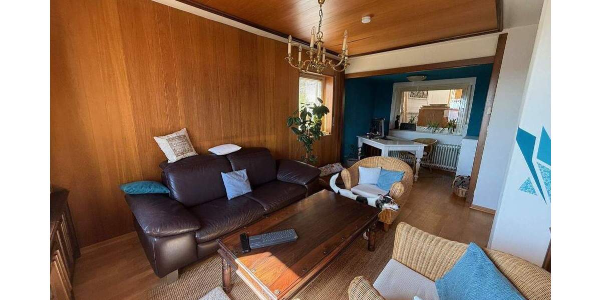 Gemütlichkeit in jedem Raum! Einfamilienhaus mit großem Garten und Aussicht in Gladbach 4 zimmer