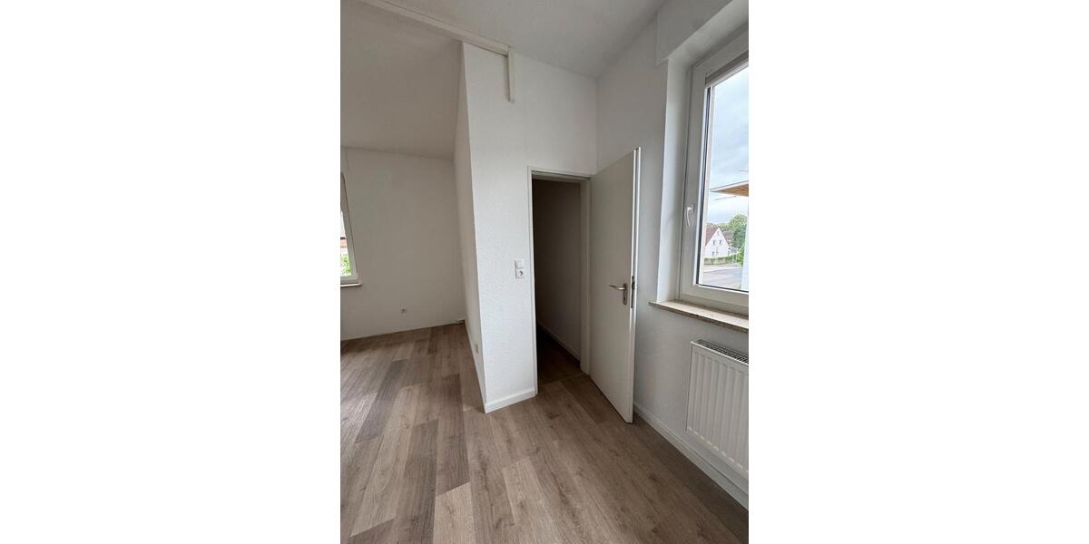 Etagenwohnung Neuwied - 2 Zimmer, 76 m&sup2;, 605&euro; | Angebot:26477138