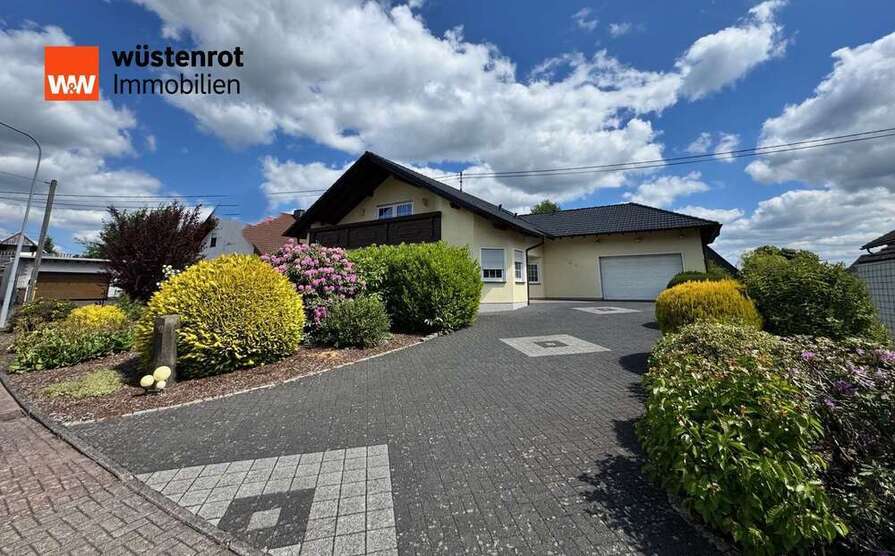 Haus zum Kaufen in Rotenhain 349.000 € 195 m²