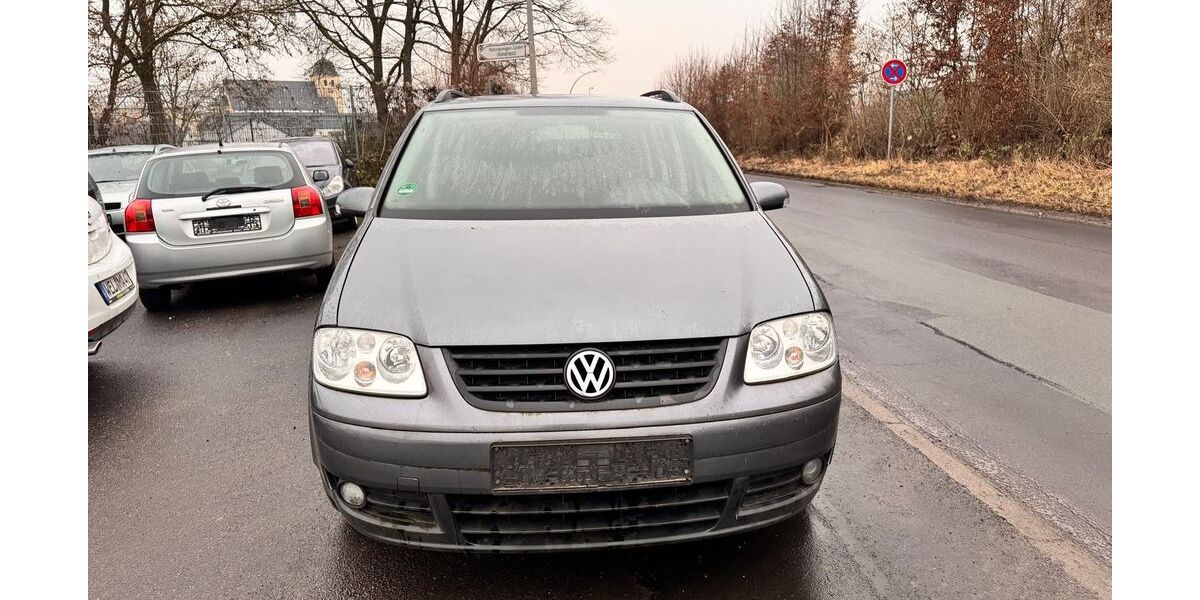 VW Touran 249.000 km 600 &euro; Diez 65582