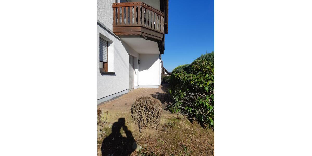 Attraktive, helle 2-Zimmer-EG-Wohnung mit Terrasse auf parkähnlichem Areal - frisch renoviert, modernisiert, ruhig & zentral in Raubach - 2- Raubach | Angebot:24576305