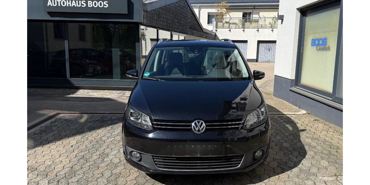 VW Touran 223.500 km 7.890 &euro; Emmelshausen 56281
