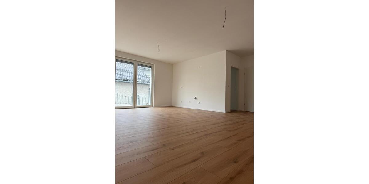 Erdgeschoßwohnung Großmaischeid - 4 Zimmer, 111 m&sup2;, 1.500&euro; | Angebot:26647780